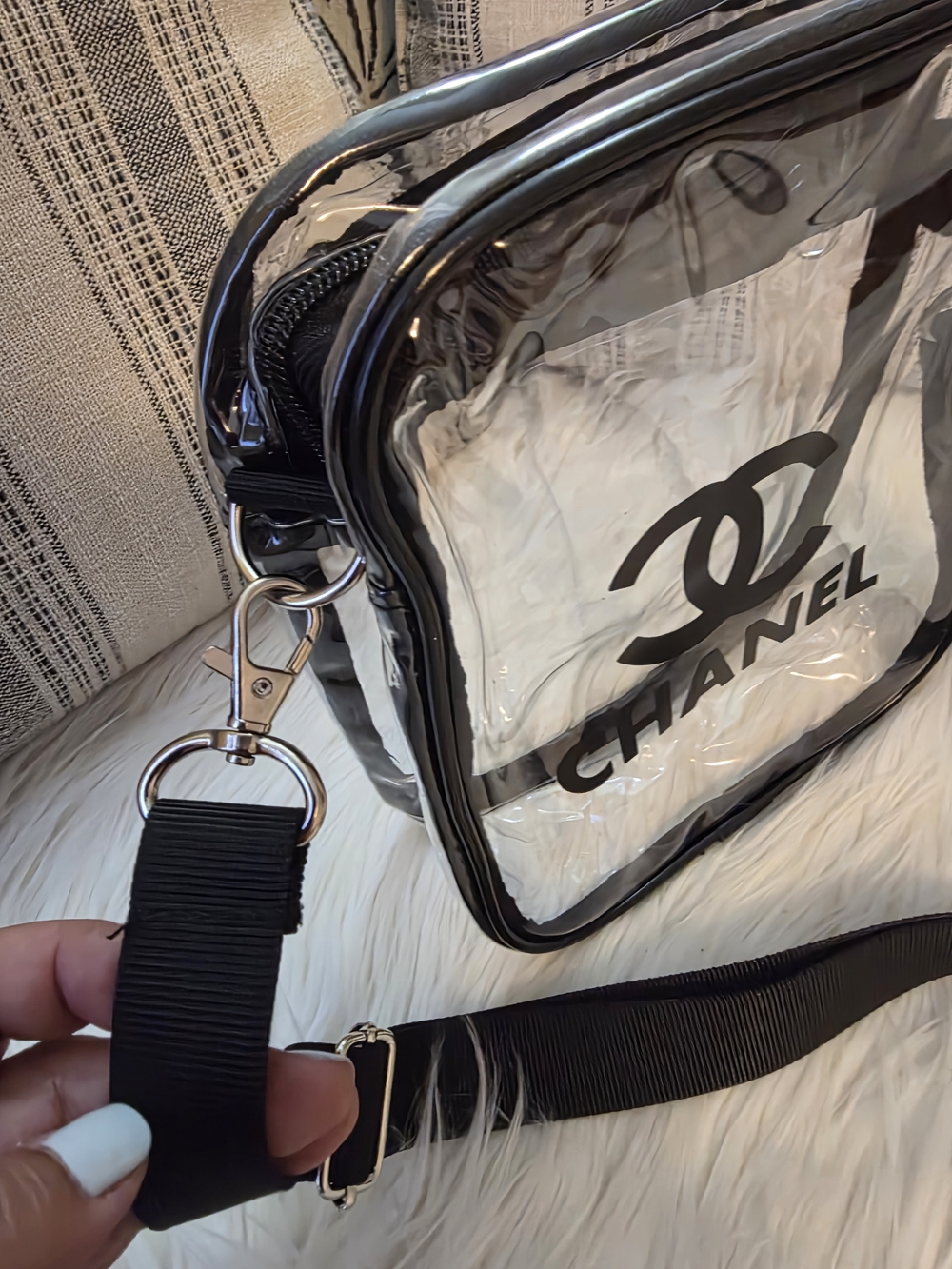 Clear PVC Crossbody Bag Stadium Bag Transparent Bag with Black Trim - Picture 4 of 10